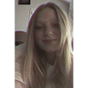 Meet your Posher, Chloe